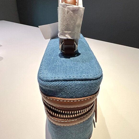 NWT Ann Taylor Weekend Collection Soft Denim Makeup Case - Picture 6 of 8